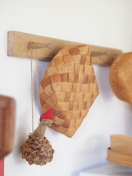 フック達人登場！生活感を出さず、そのうえ実用的な「かける収納」のテク7連発