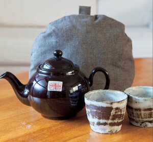 秋は温かいほうじ茶