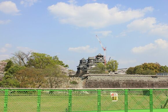 熊本城を見に来たら、まずは二の丸広場へ!