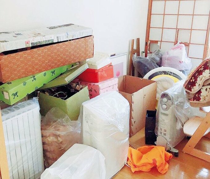 部屋にあふれたもの