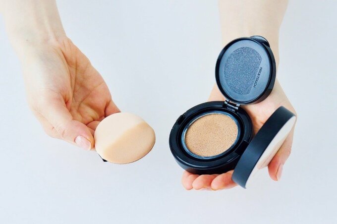 パフにとったクッションハンデ