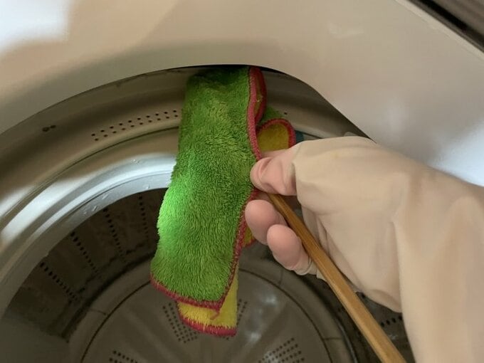 洗濯槽の隙間掃除