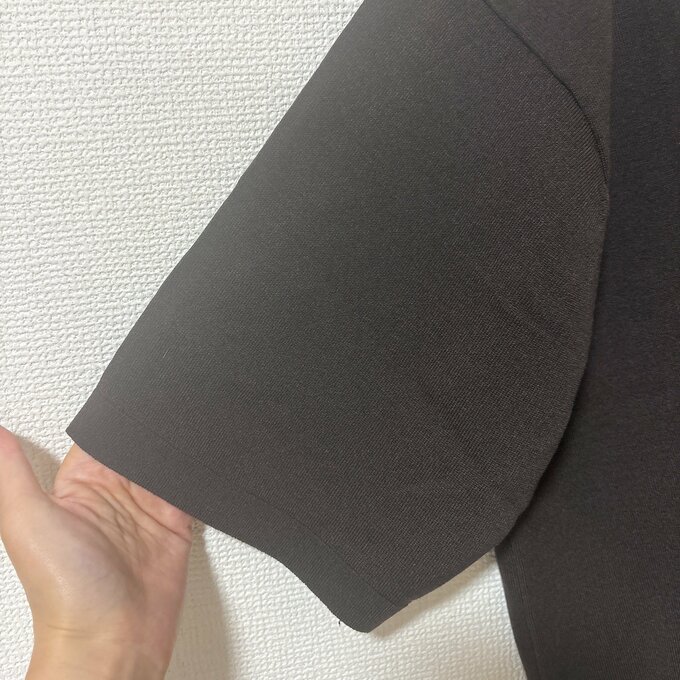 ウォッシャブルニットTの袖