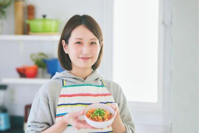手間いらず！長谷川あかりさん流「とり釜めしの素」一撃めしレシピ2品