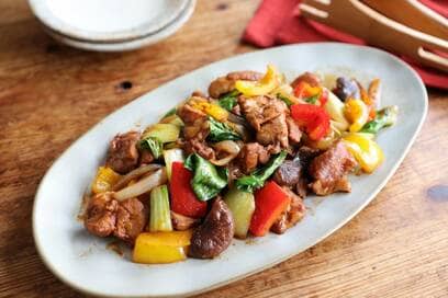 下味冷凍でつくる絶品中華、鶏の回鍋肉。仕込みも調理もラクすぎ