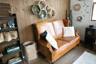 いいデザインのものが見つけにくい大容量ダストボックス…100均の焼き網でつくれます！