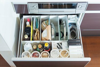 「散らからないキッチン」をつくるコツ。だれが使っても出し入れが快適に