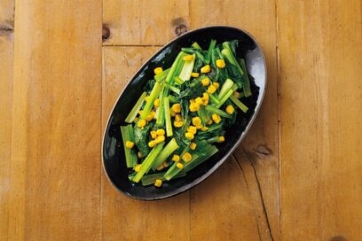 火を使わずパパッとコマツナで副菜2品。ツナ＆カレーあえが最高においしい