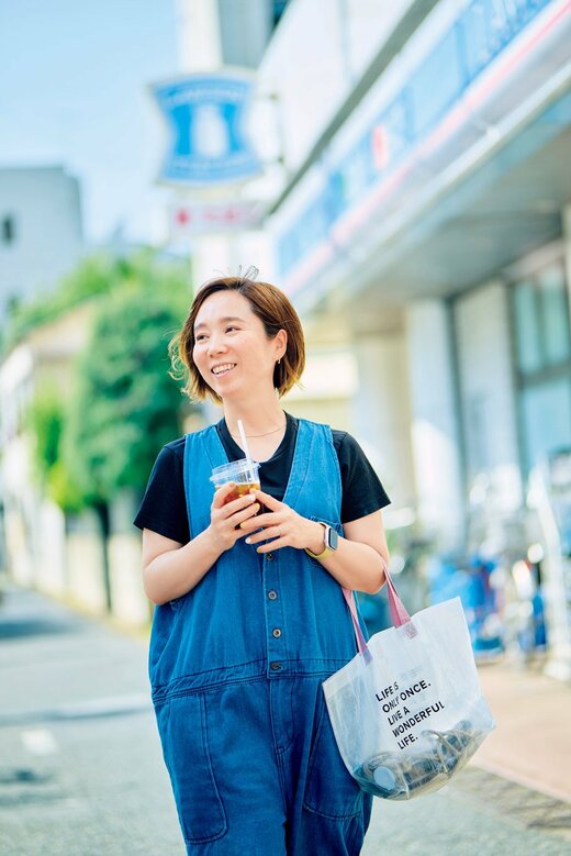 コンビニで買い物をした人