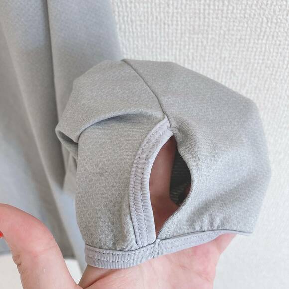 エアリズムUVカットメッシュパーカサムホール