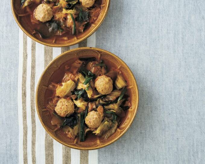 鶏つくねとキャベツのキムチスープ