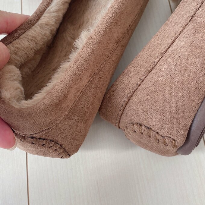 内側はふわふわのボア