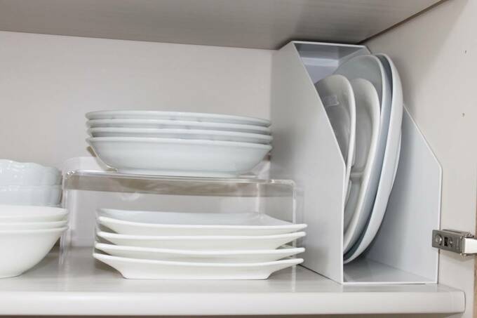 ブックスタンドにお皿