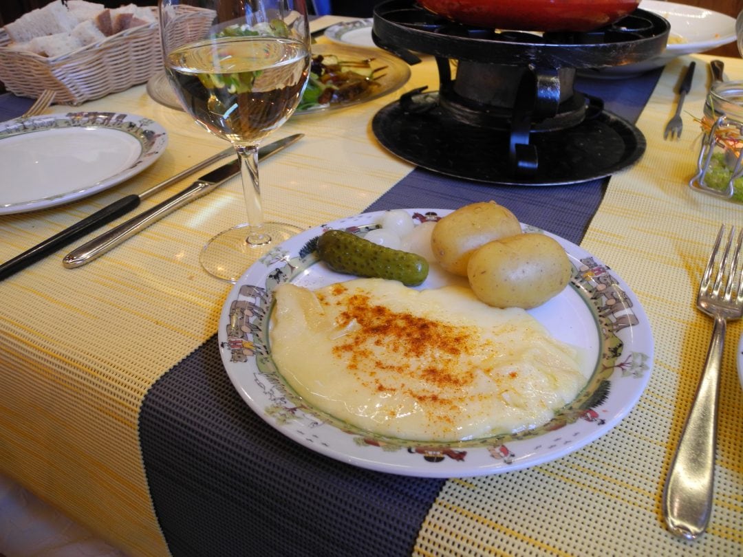 【日本未発売】 本場スイスで購入 &ナイフ line cheese HEIDI ラクレットセット 調理器具