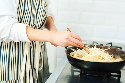 料理家・山本ゆりさん「普段のごはんは堂々と手を抜く」。から揚げと豚汁がド定番メニュー