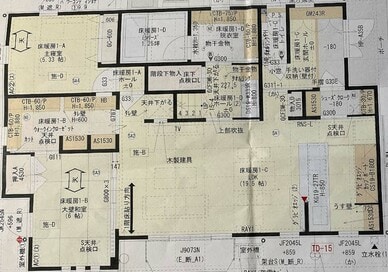 平屋と2階建てをいいとこどりした間取り。家事と子育てが快適に