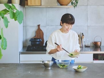 料理家ワタナベマキさんが実践する、季節と体調に合わせた「薬膳」の取り入れ方