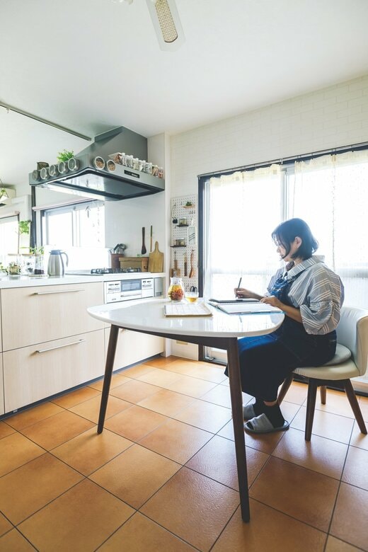 きんのさんとダイニングテーブル