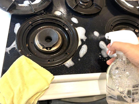 よしママさん無印良品「希釈洗剤セット」でコンロ掃除