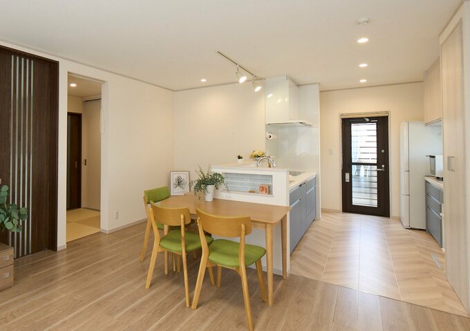 対面キッチンに変更したLDK