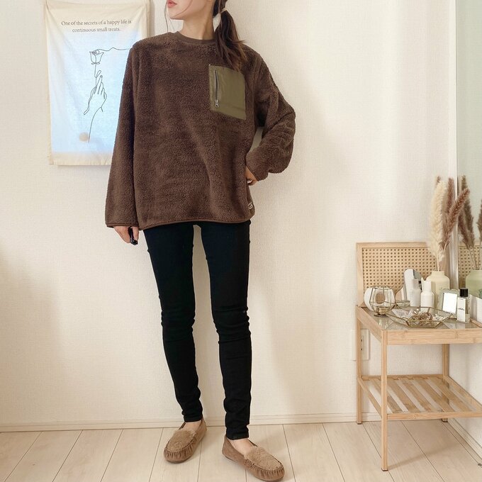 フリースプルオーバー