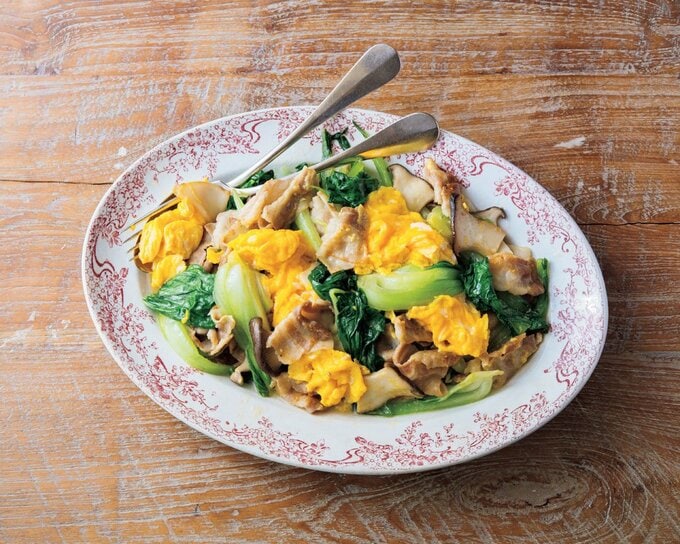 豚バラとチンゲンサイの卵炒め