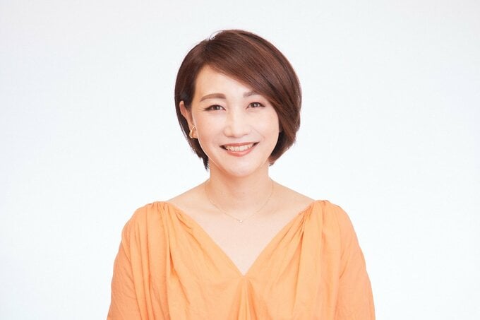 女性正面
