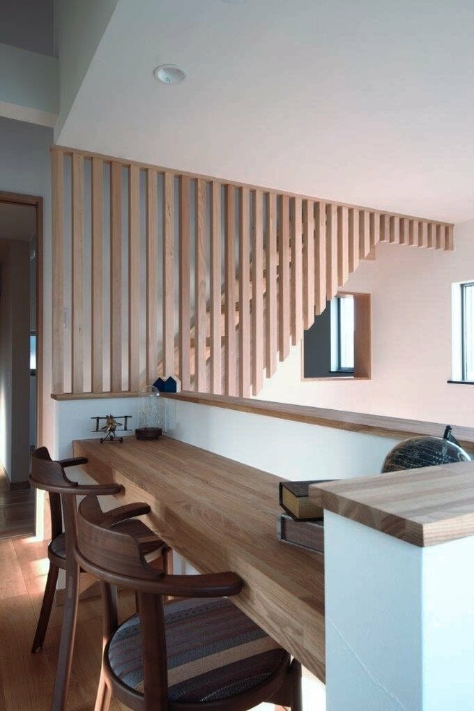 リビングの吹抜上部のワークスペース