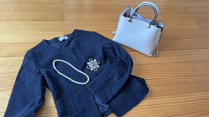 服とバッグ、アクセサリー