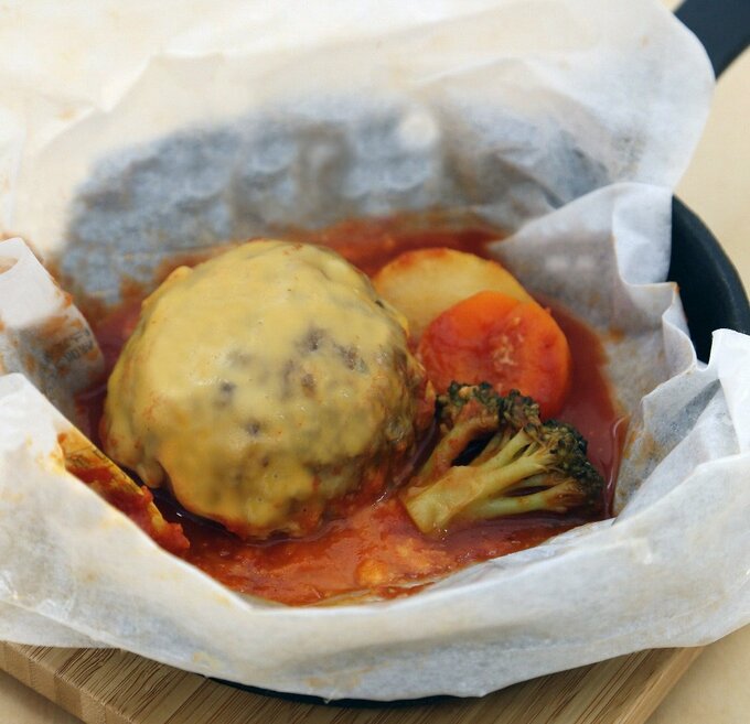トマト煮込みハンバーグ