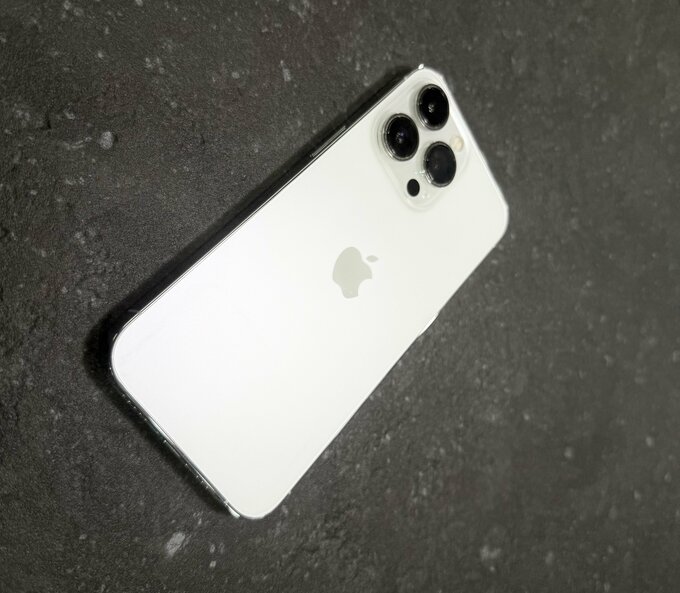 白いスマートフォン