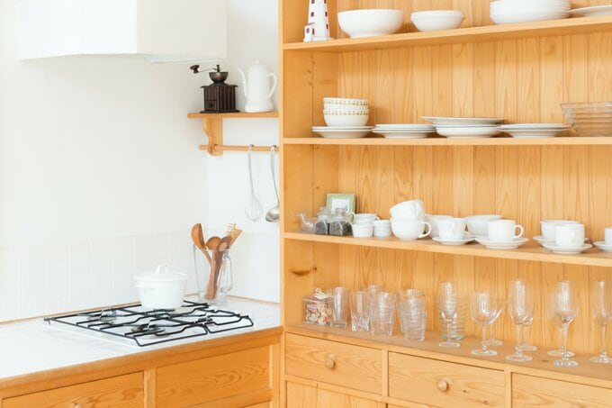 棚と食器