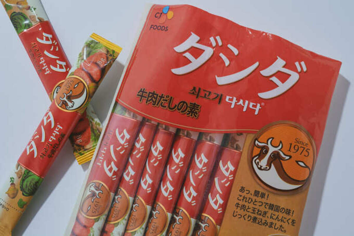 韓国家庭の約8割が使う調味料「ダシダ」。おすすめの使い方を聞いてきた | ESSEonline(エッセ オンライン)