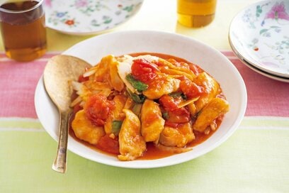 完熟トマトがソースの決め手！鶏肉とめんつゆを使った絶品レシピ