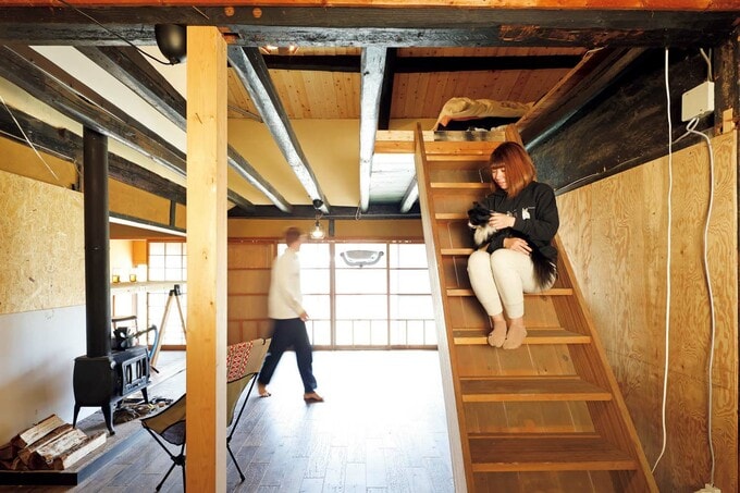 ロフトへ上がる階段