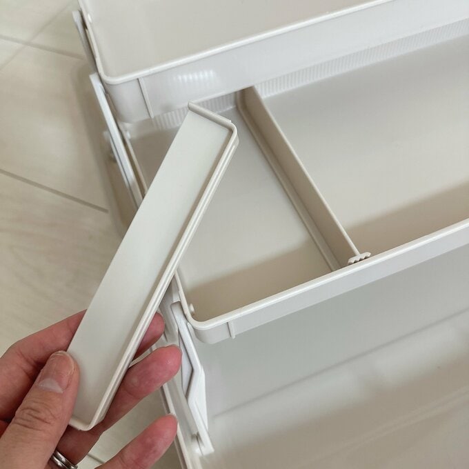 ツールボックスの仕切りの画像。