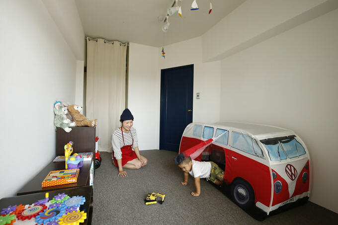 タイルカーペットの子ども室