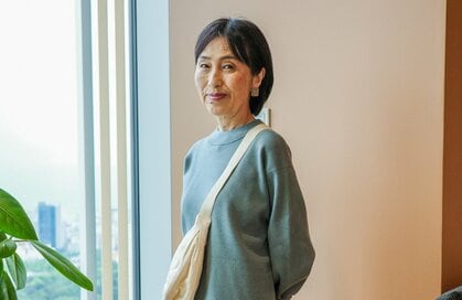 60代に似合う「ユニクロのニットワンピース」。秋のカジュアル＆上品コーデのコツ