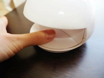 ダイソー「電動ネイルドライヤー」の実力検証！330円でどれだけ早く乾く？