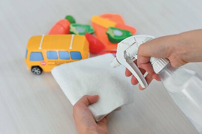 家じゅう「アルコールスプレー」で除菌！浴室のカビやヌメリ予防にも