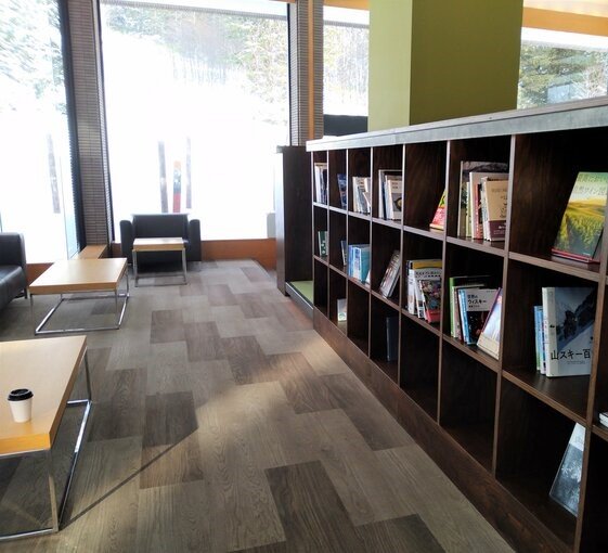 ブックス&カフェ