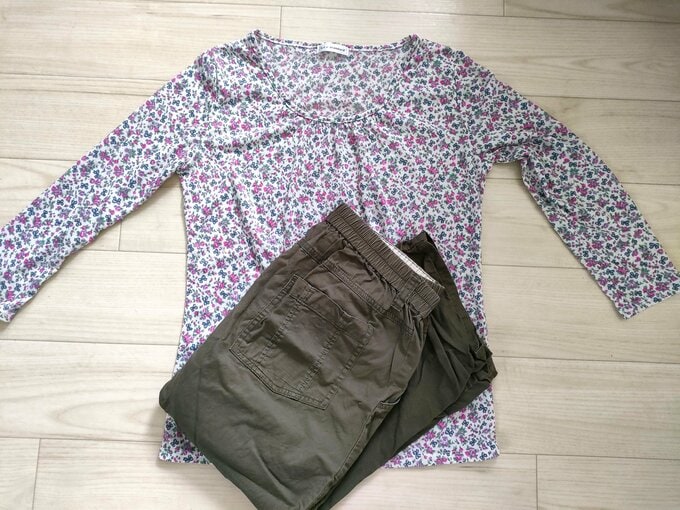 カットソーとボトムス