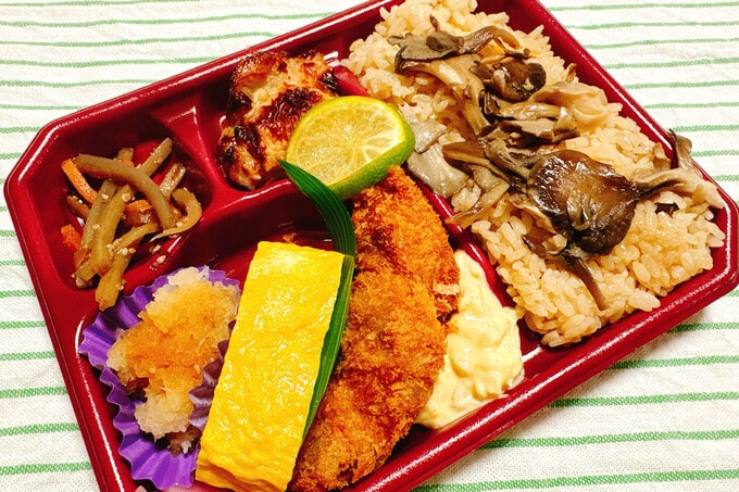 カキフライとまいたけのお弁当