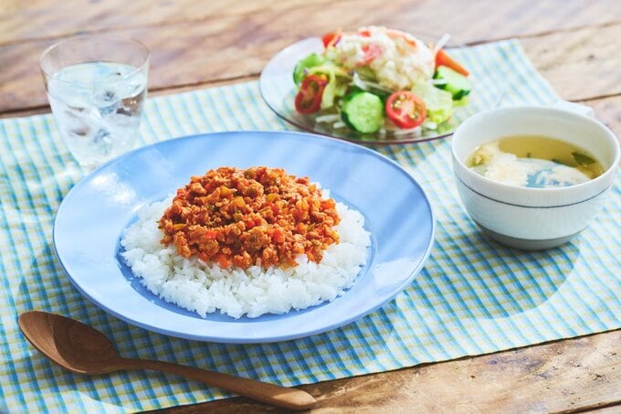 トマト風味のドライカレー