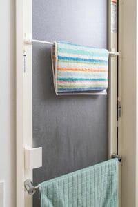 浴室のタオルかけ