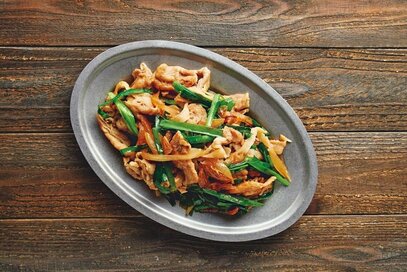 豚肉とニラのショウガ焼きレシピ。お肉に味をつけて焼くだけで簡単　