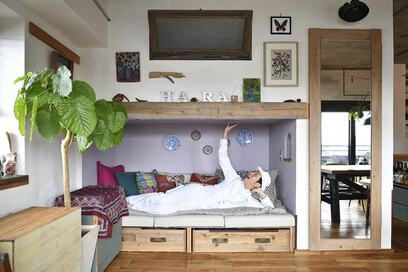 収納王子コジマジック、家族全員でDIYした建築家の住まいに感動！