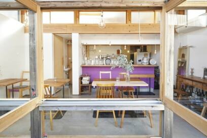 【注文住宅事例】三角形で建坪9坪!? コンパクトでも居心地抜群のカフェハウス