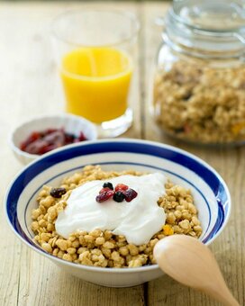 ギリシャヨーグルトで毎日の食卓をもっとおいしく、もっと笑顔に！