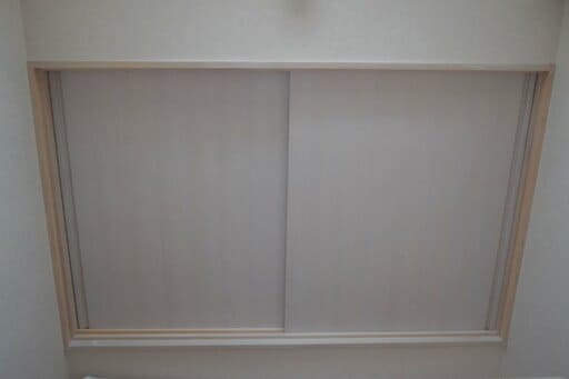 階段の途中にある収納スペース